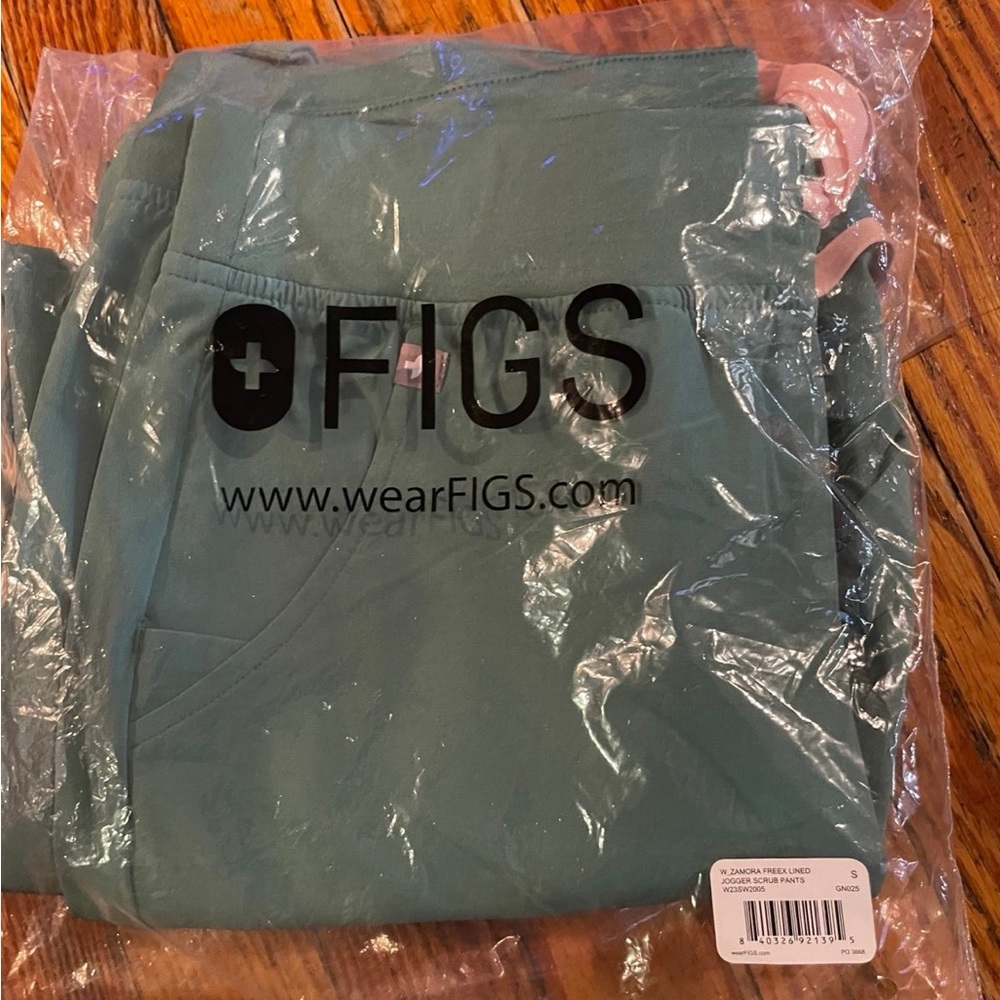 Figs free x eucalyptus jogger